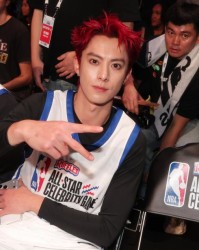 kaiyun-NBA全明星名人赛：王鹤棣10+4 字母哥队力克安东尼队