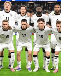 开云体育下载-图片报：沃尔特马德维尔茨首发位置很稳，格雷茨卡等人悬了