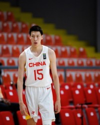 开云体育下载-比肩文班&amp;周琦&amp;杨瀚森！郇斯楠场均5盖帽 U19世界杯历史第4人