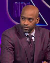 卡特：文班像当年的姚明一样，在球迷投票上很难被击败